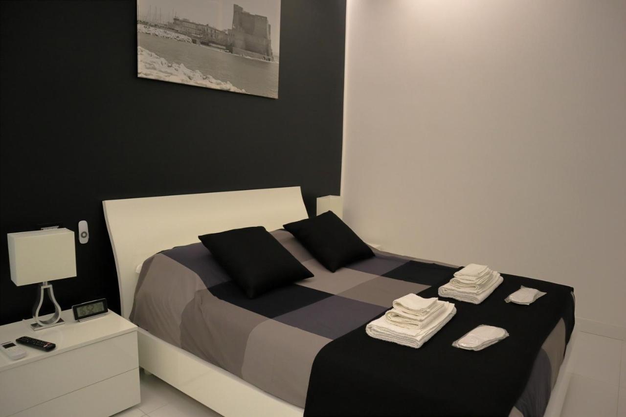 Rettifilo 201 Exclusive Rooms Napels Buitenkant foto