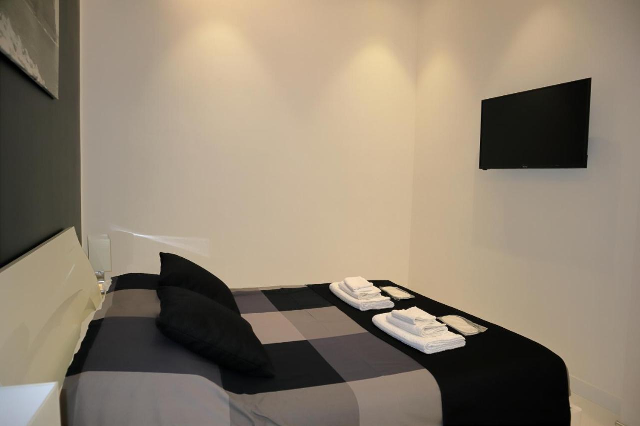Rettifilo 201 Exclusive Rooms Napels Buitenkant foto