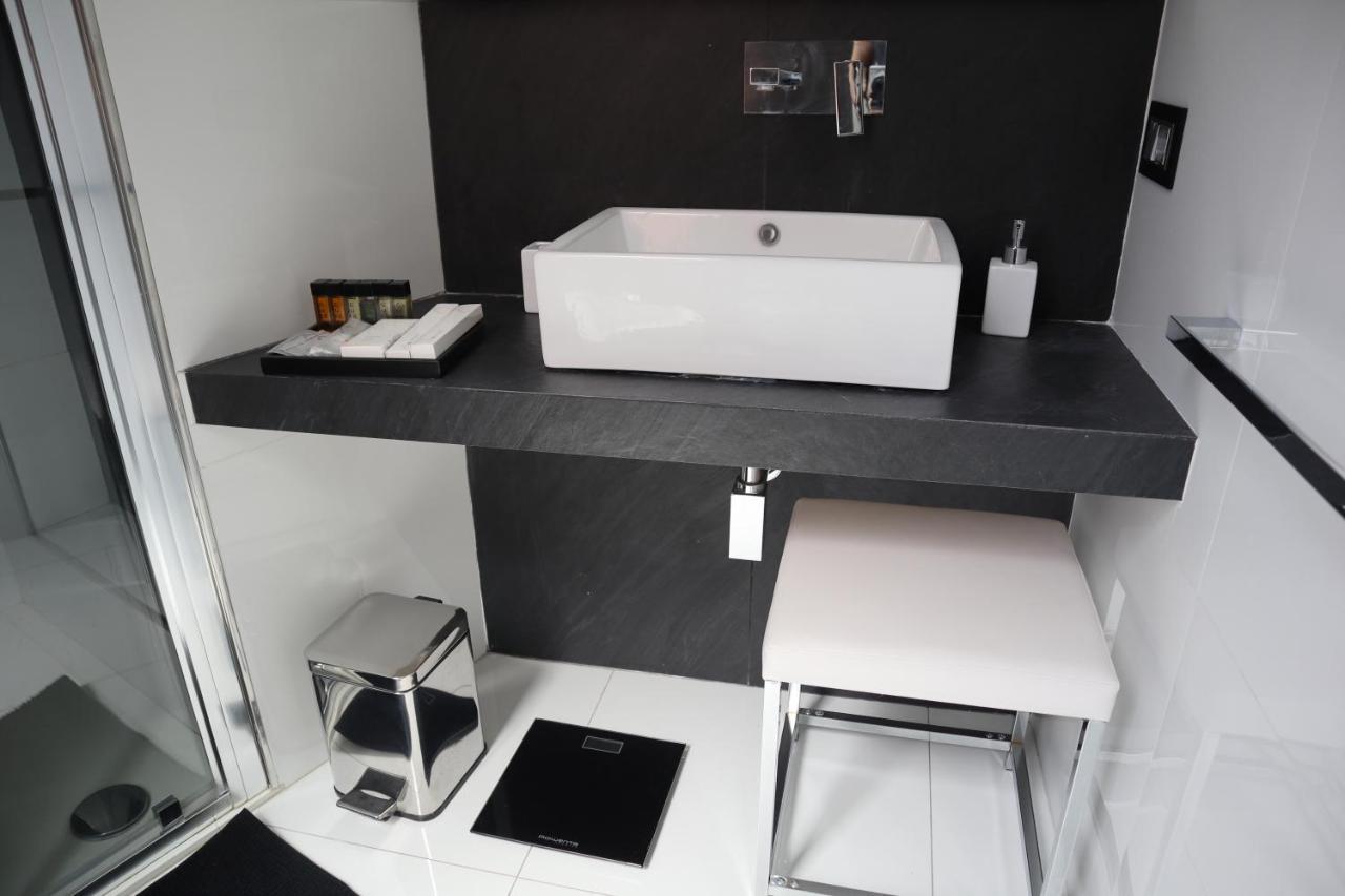 Rettifilo 201 Exclusive Rooms Napels Buitenkant foto