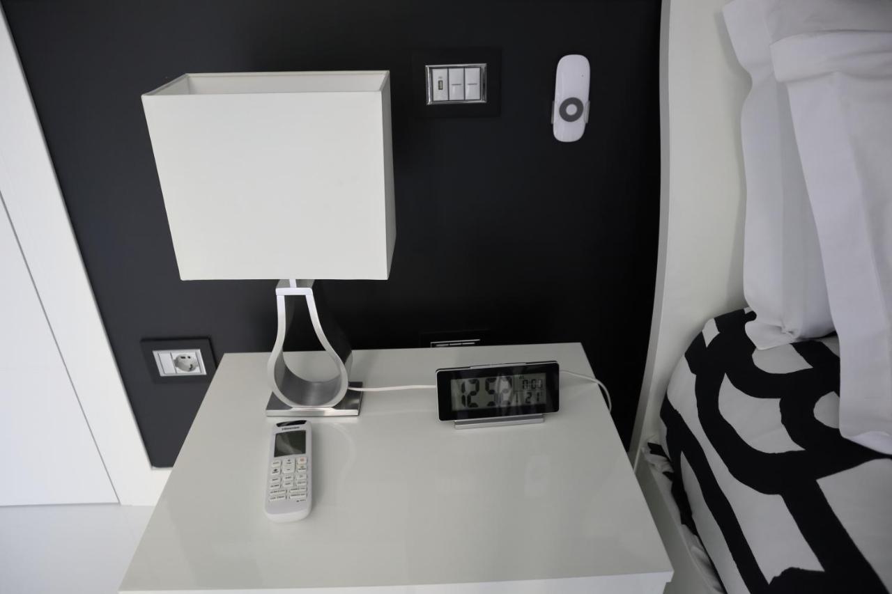 Rettifilo 201 Exclusive Rooms Napels Buitenkant foto